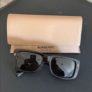 Burberry Tortoise Men’s Sunglasses (Unisex)